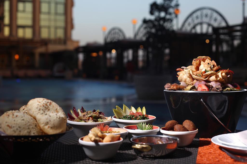 Four Seasons Cairo At The First Residence Giza Exterior foto Meze