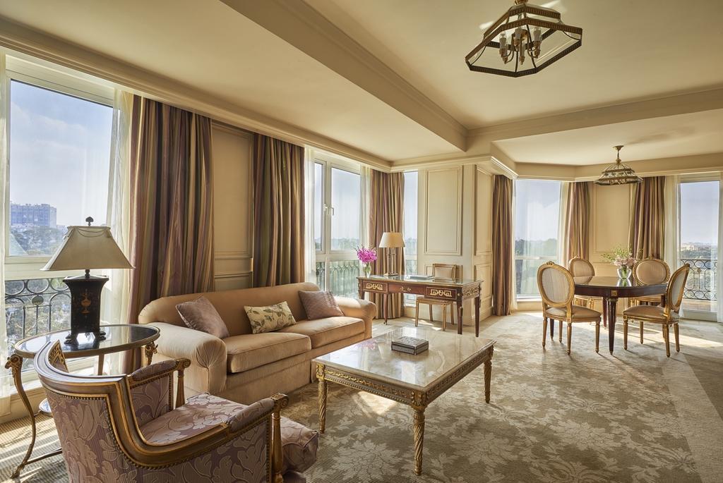 Four Seasons Cairo At The First Residence Giza Exterior foto A suite at the Four Seasons Hotel